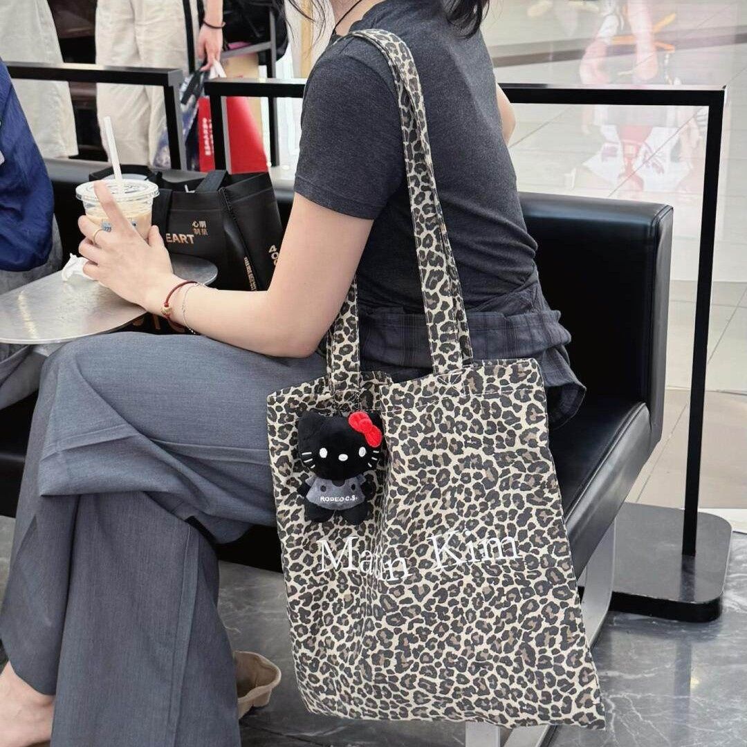 Streetwear Brand Niche - Bolsa Tote Matin Kim com Estampa