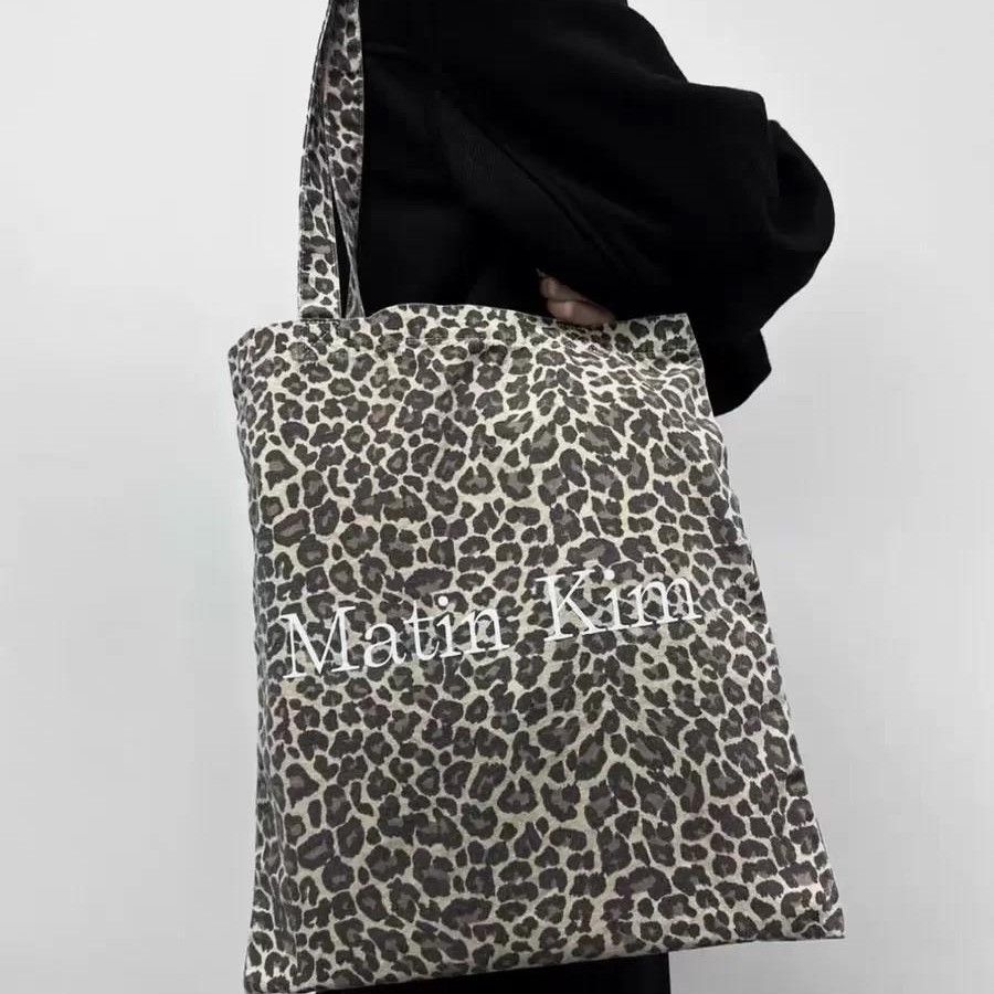 Bolsa Tote Matin Kim com Estam - Streetwear Brand Niche avaliação e preço
