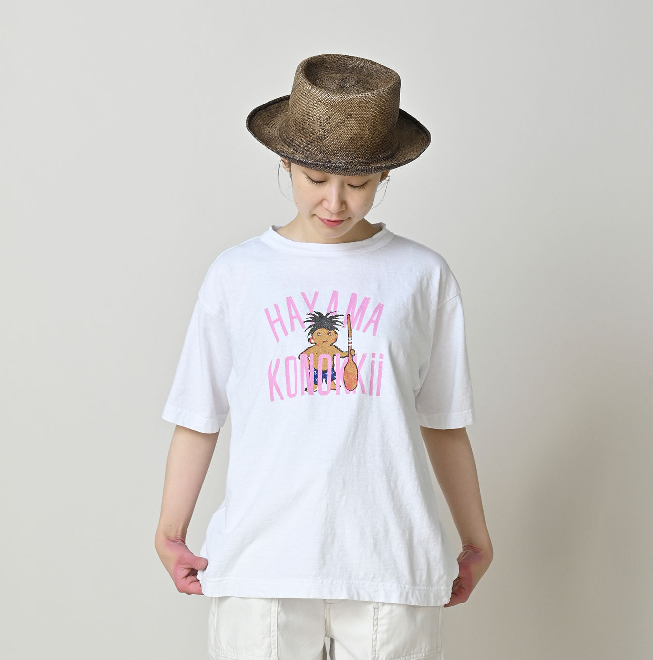 Camiseta Vintage Rosa com Logo - Streetwear Brand In Japan avaliação e preço